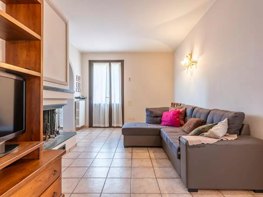 Immagine 45 di Villa in vendita  a Pontedera