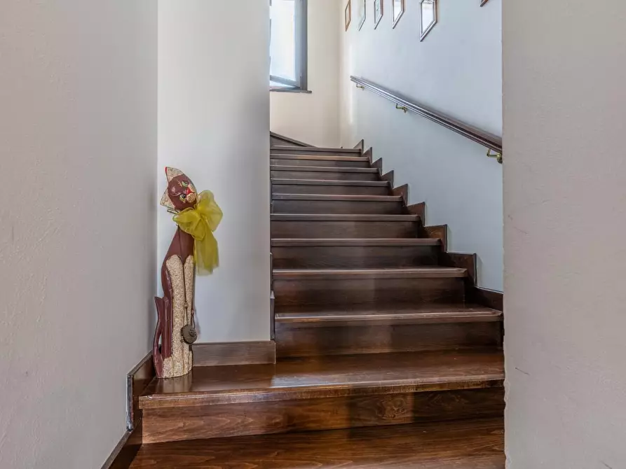 Immagine 15 di Villa in vendita  a Pontedera