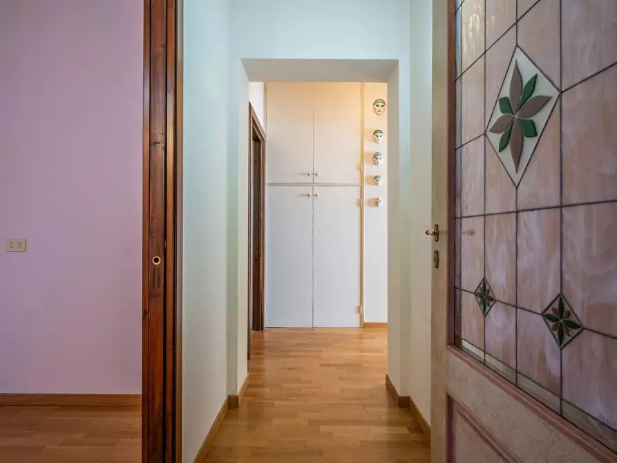 Immagine 42 di Villa in vendita  a Pontedera