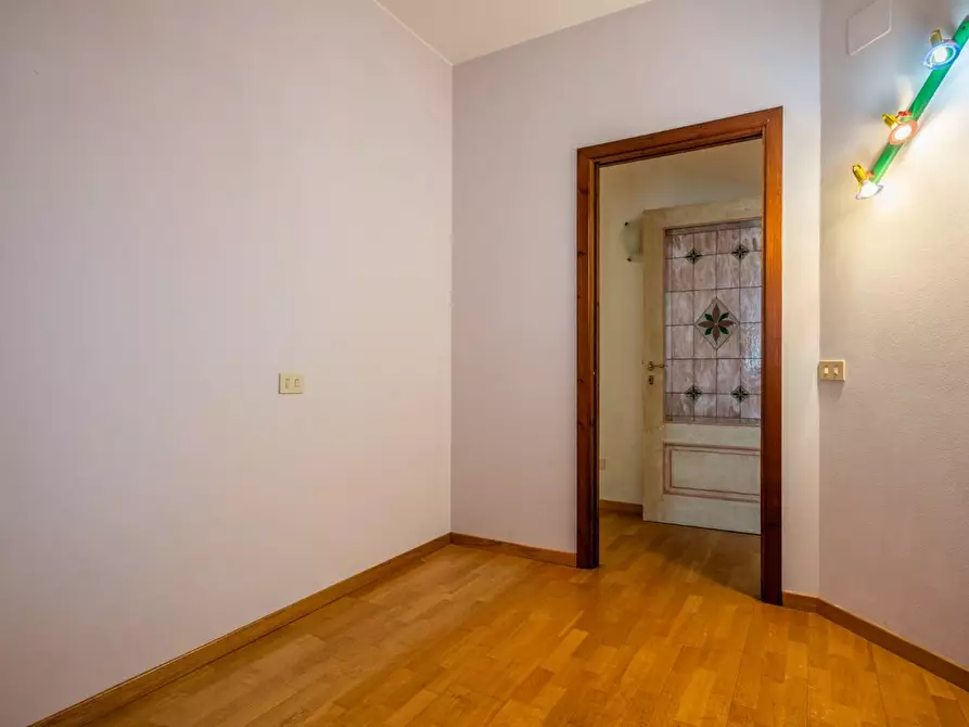 Immagine 41 di Villa in vendita  a Pontedera