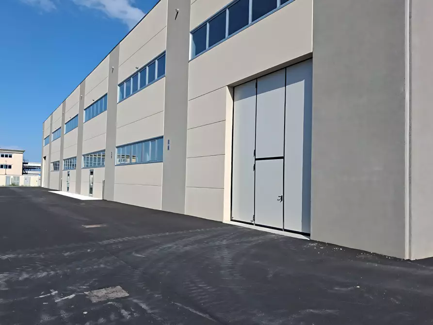 Immagine 6 di Capannone industriale in affitto  a San Miniato