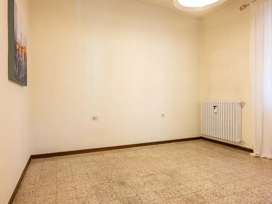 Immagine 29 di Casa indipendente in vendita  a Pontedera