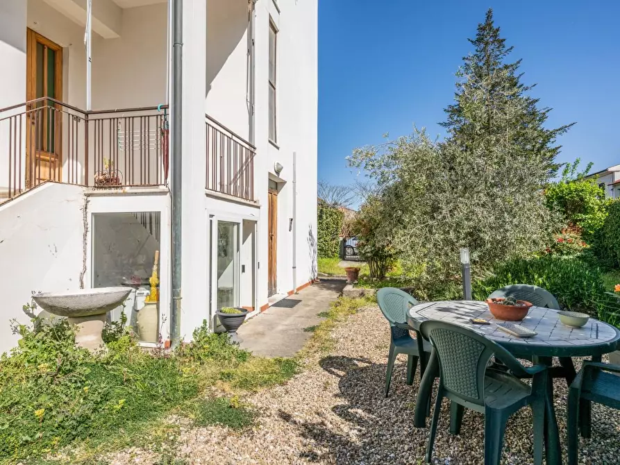 Immagine 3 di Casa indipendente in vendita  a Pontedera