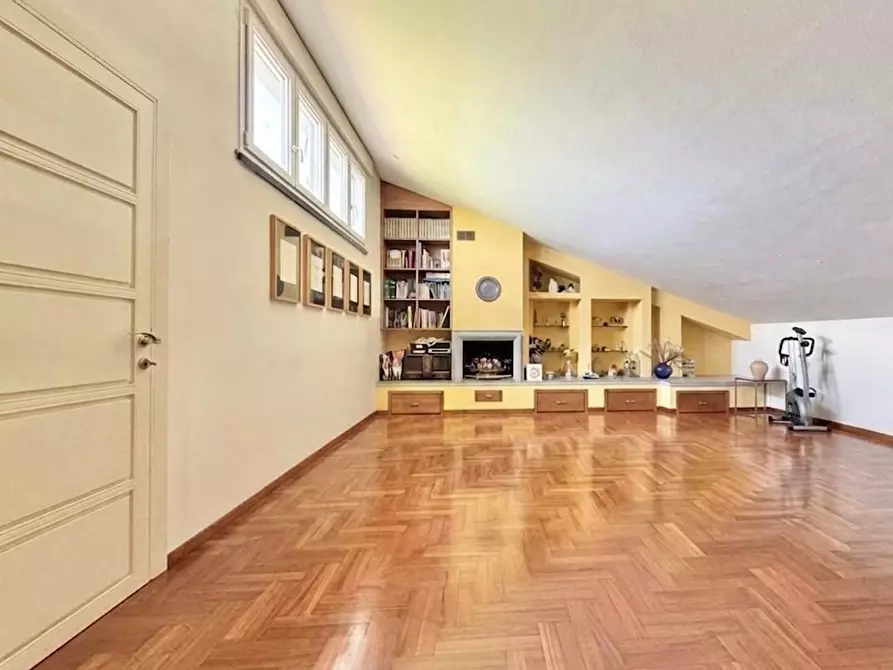 Immagine 30 di Villa in vendita  a Ponsacco