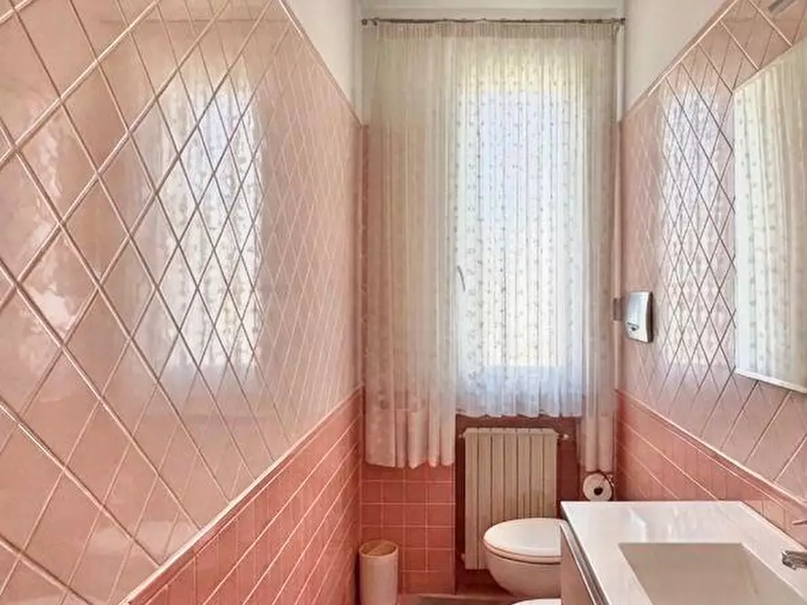 Immagine 22 di Villa in vendita  a Ponsacco