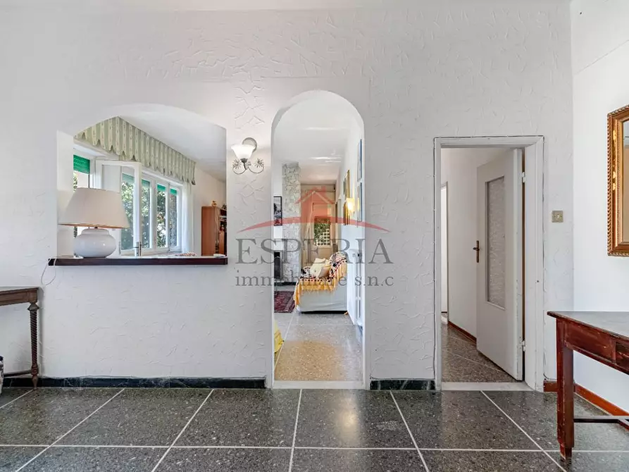 Immagine 4 di Villa in vendita  a Pisa