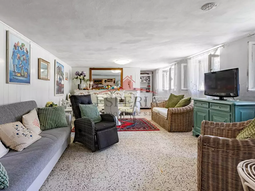 Immagine 28 di Villa in vendita  a Pisa