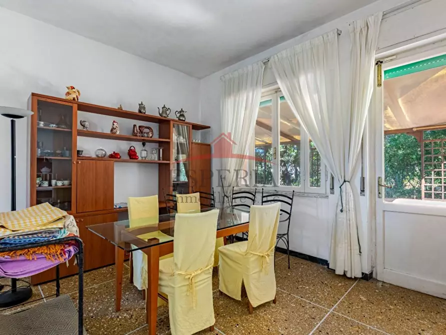 Immagine 9 di Villa in vendita  a Pisa