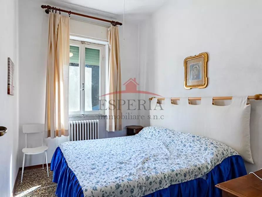 Immagine 16 di Villa in vendita  a Pisa