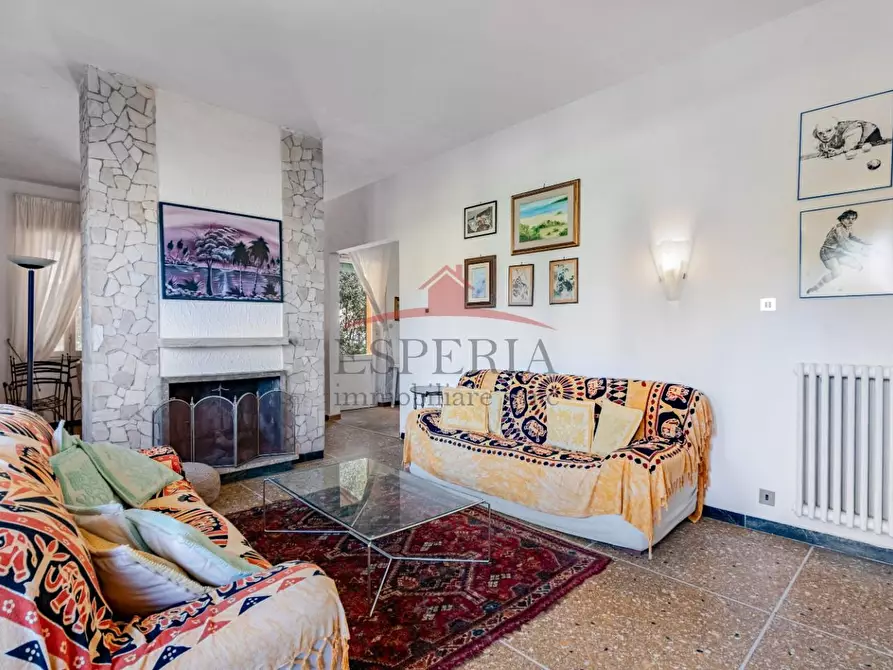 Immagine 6 di Villa in vendita  a Pisa