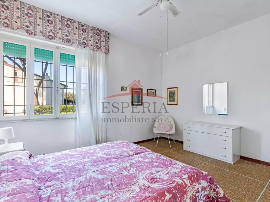 Immagine 26 di Villa in vendita  a Pisa