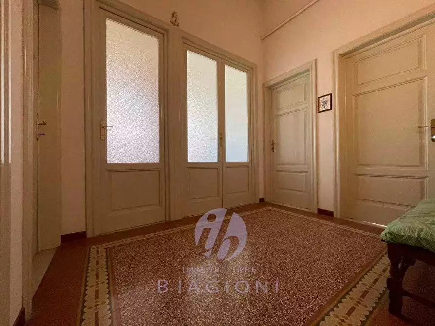 Immagine 17 di Casa bifamiliare in vendita  a Camaiore