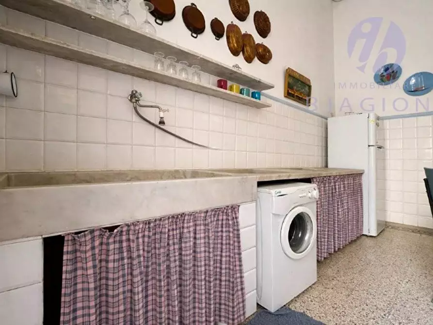 Immagine 15 di Casa bifamiliare in vendita  a Camaiore