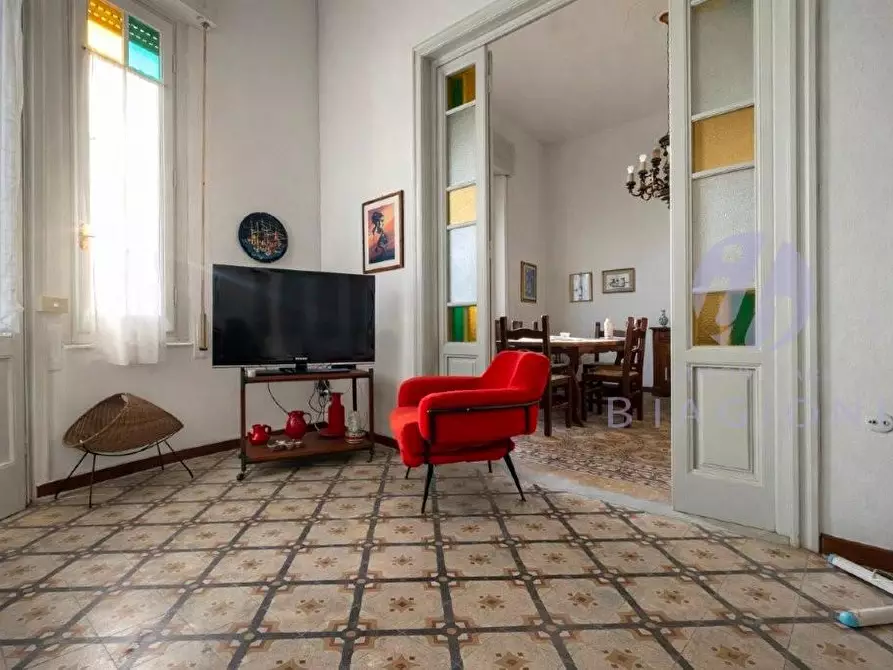 Immagine 5 di Casa bifamiliare in vendita  a Camaiore
