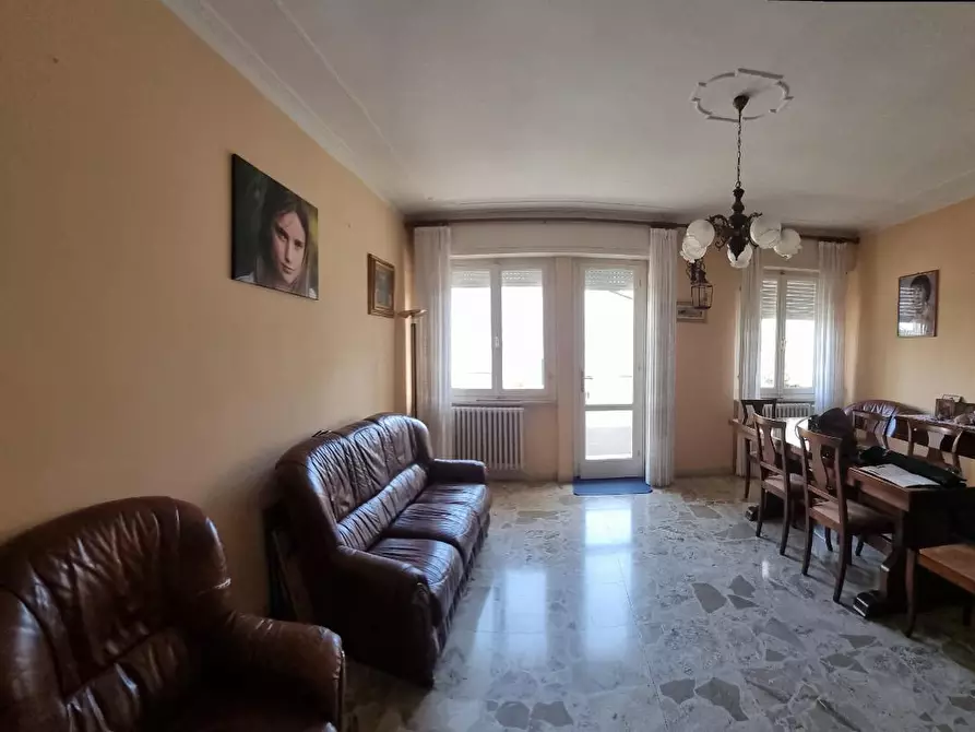 Immagine 2 di Appartamento in vendita  a Livorno