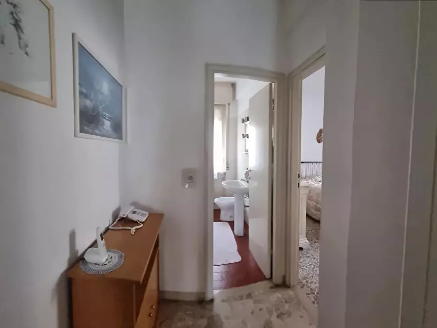 Immagine 16 di Appartamento in vendita  a Livorno