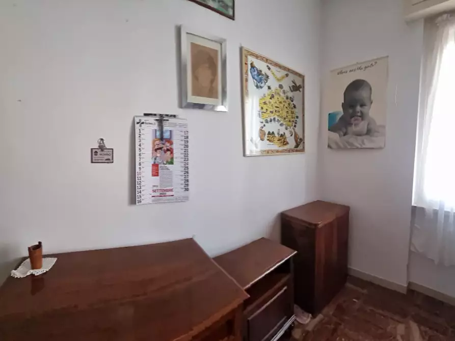 Immagine 28 di Appartamento in vendita  a Livorno