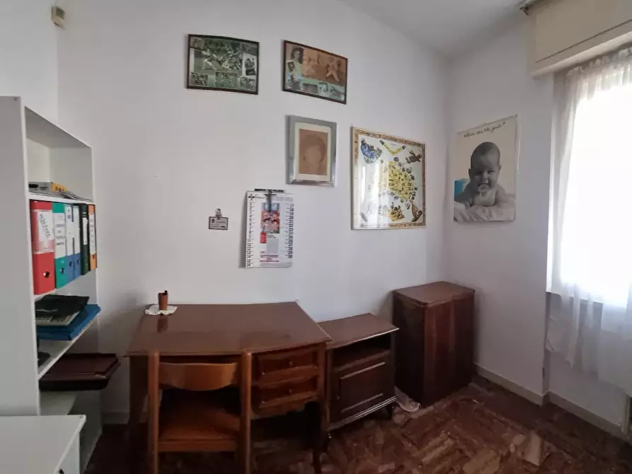 Immagine 27 di Appartamento in vendita  a Livorno