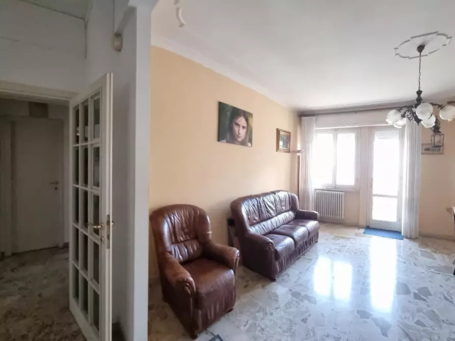 Immagine 3 di Appartamento in vendita  a Livorno