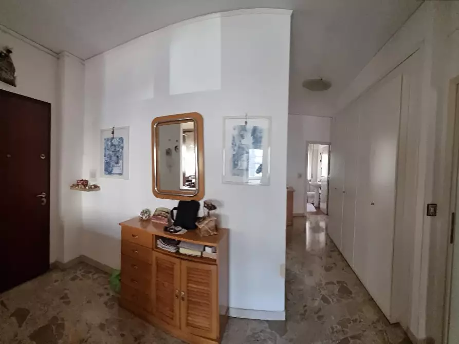 Immagine 13 di Appartamento in vendita  a Livorno