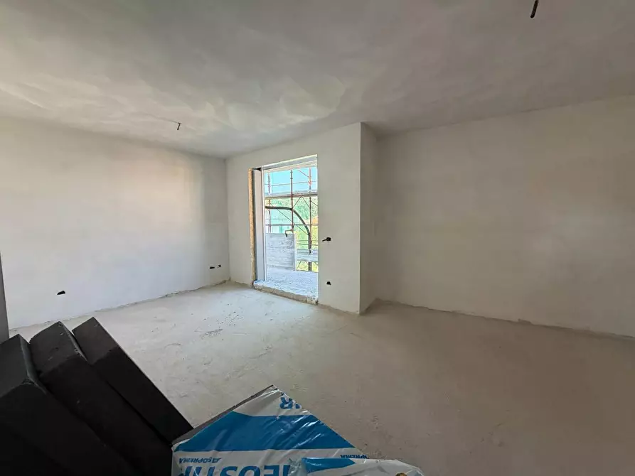 Immagine 8 di Appartamento in vendita  a Capraia E Limite