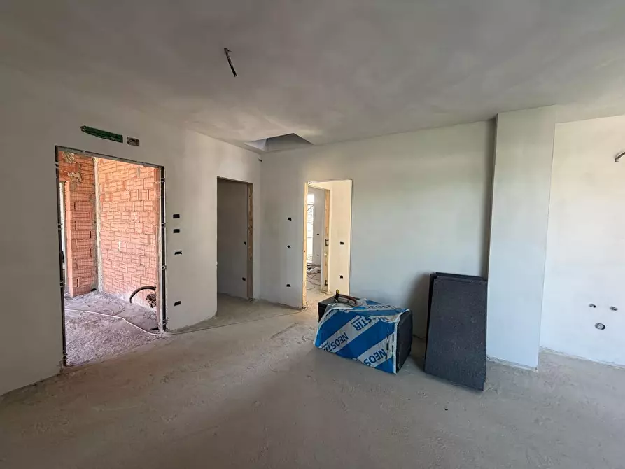 Immagine 3 di Appartamento in vendita  a Capraia E Limite