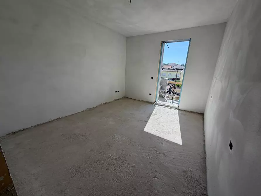Immagine 7 di Appartamento in vendita  a Capraia E Limite