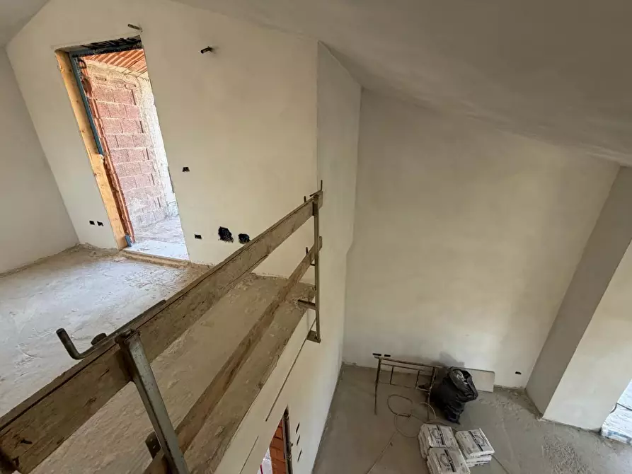 Immagine 13 di Appartamento in vendita  a Capraia E Limite