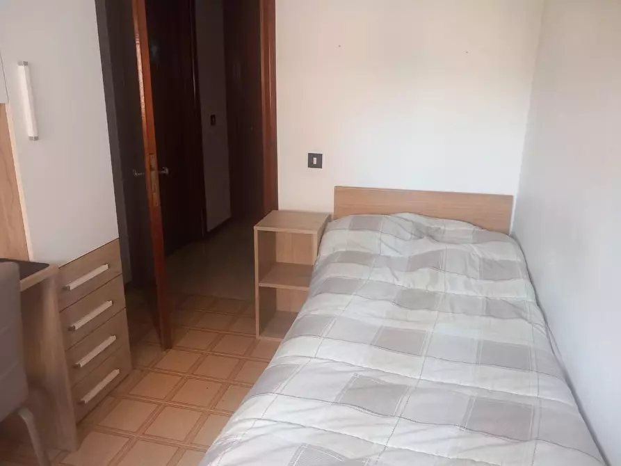 Immagine 11 di Appartamento in vendita  a Pisa