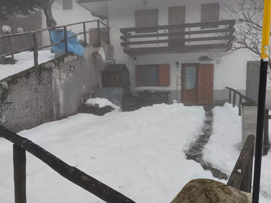 Immagine 2 di Appartamento in vendita  a Pistoia