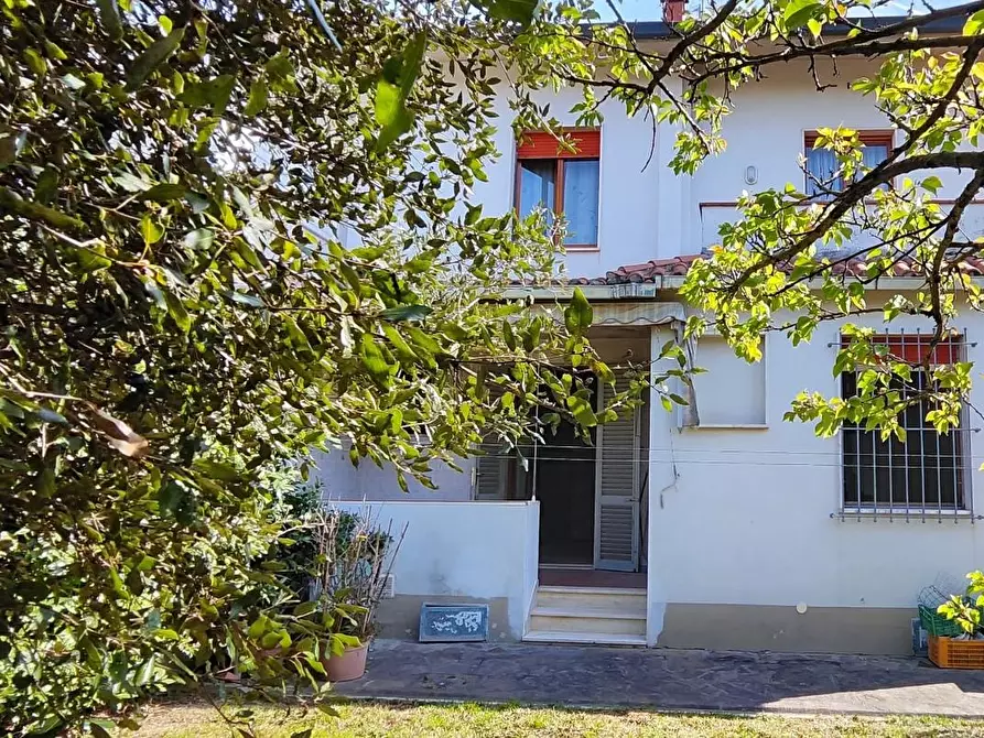 Immagine 24 di Casa bifamiliare in vendita  a Santa Croce Sull'arno