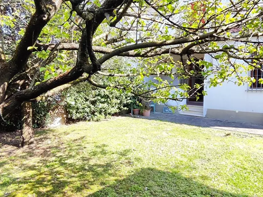 Immagine 23 di Casa bifamiliare in vendita  a Santa Croce Sull'arno