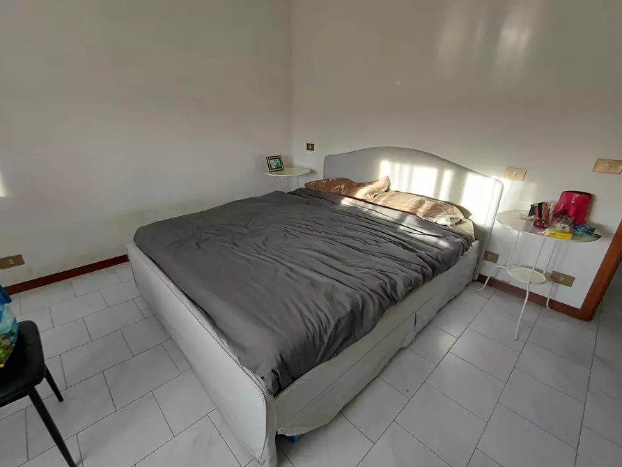 Immagine 11 di Appartamento in vendita  a Pisa