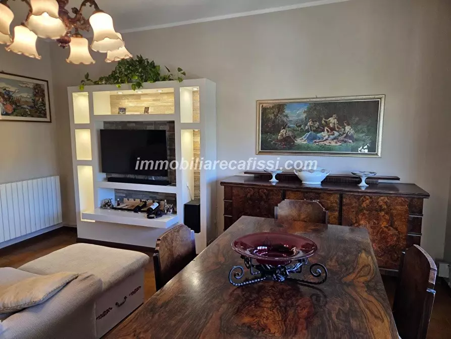 Immagine 4 di Palazzo in vendita  a Poggio A Caiano