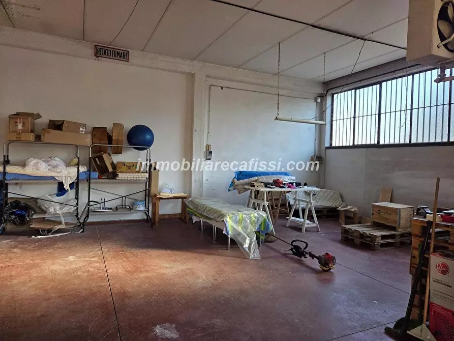 Immagine 26 di Palazzo in vendita  a Poggio A Caiano