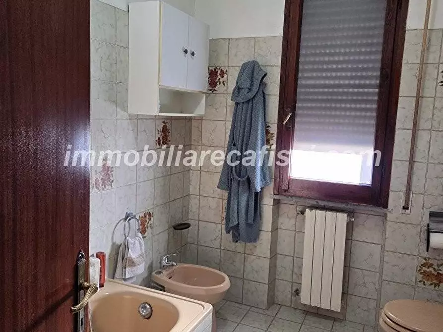 Immagine 18 di Palazzo in vendita  a Poggio A Caiano