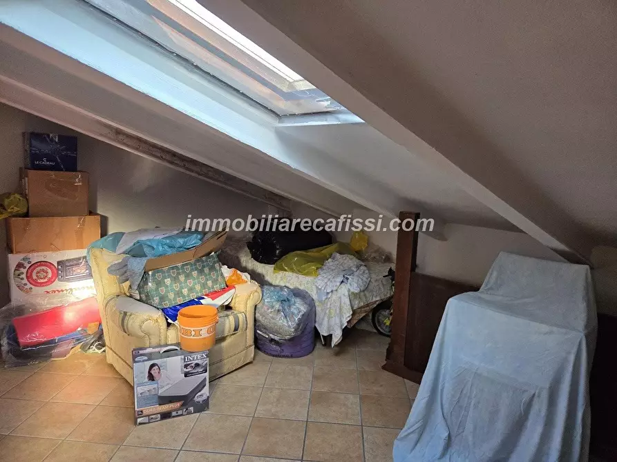 Immagine 23 di Palazzo in vendita  a Poggio A Caiano