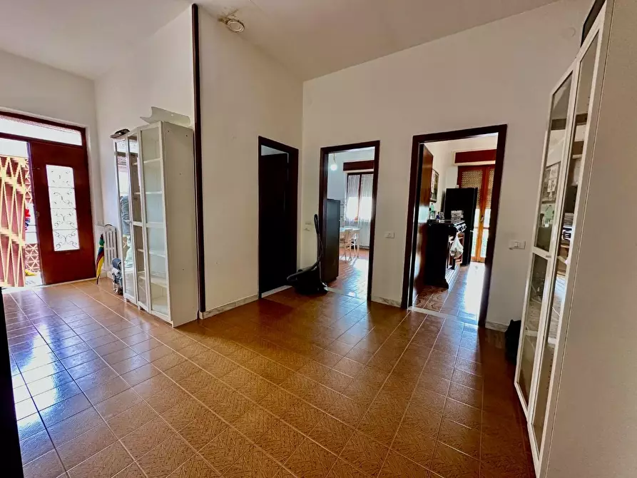 Immagine 3 di Appartamento in vendita  a Carrara