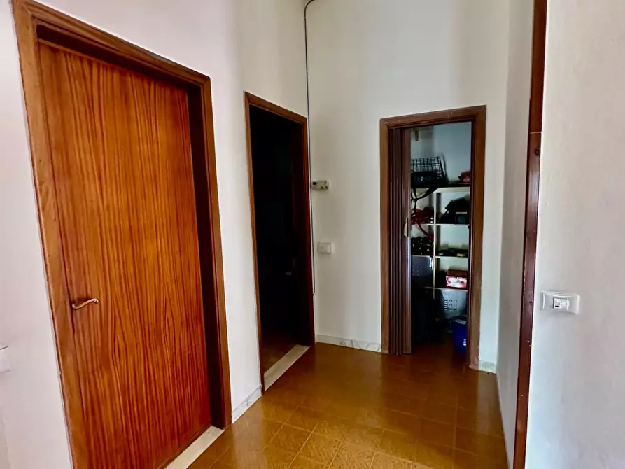 Immagine 13 di Appartamento in vendita  a Carrara