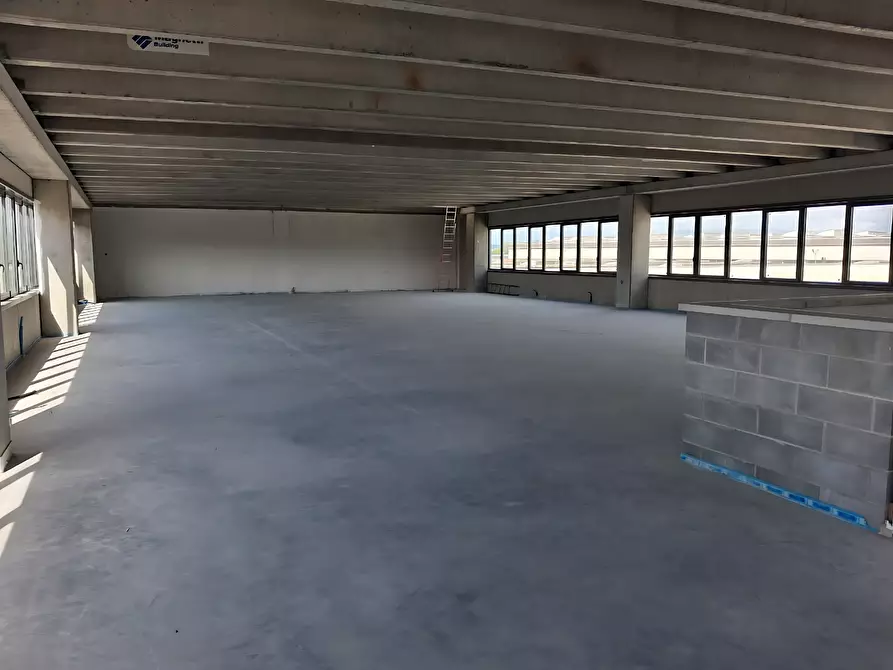 Immagine 1 di Capannone industriale in affitto  a San Miniato