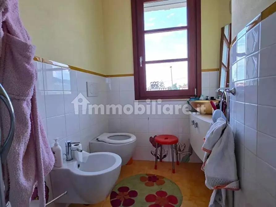 Immagine 20 di Villa in vendita  a Camaiore