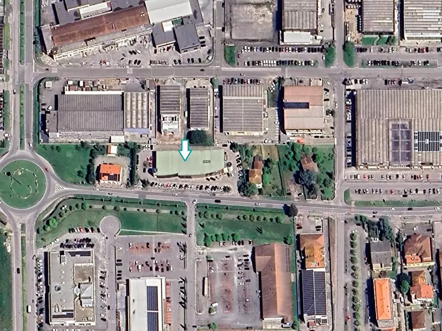 Immagine 2 di Ufficio in vendita  a Ponsacco