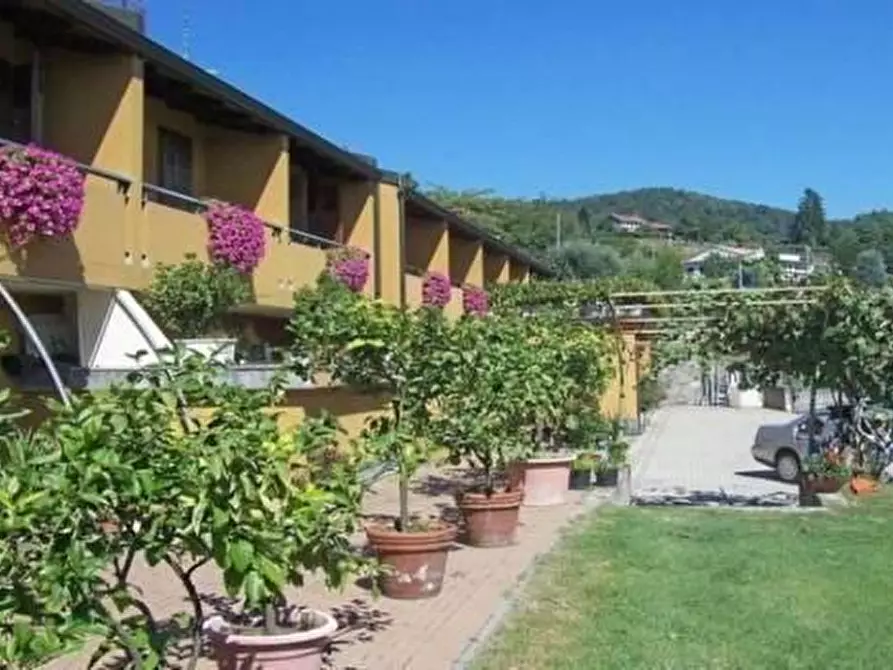 Immagine 2 di Albergo/B&B/Residence in vendita  a Piverone