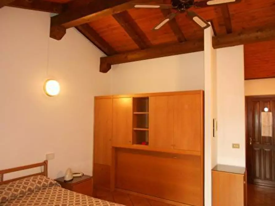 Immagine 21 di Albergo/B&B/Residence in vendita  a Piverone