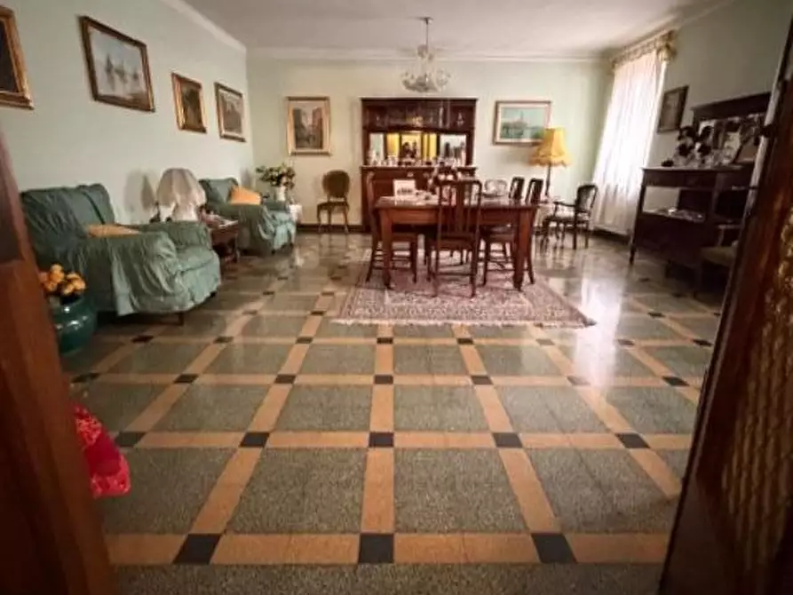 Immagine 18 di Appartamento in vendita  a Camaiore