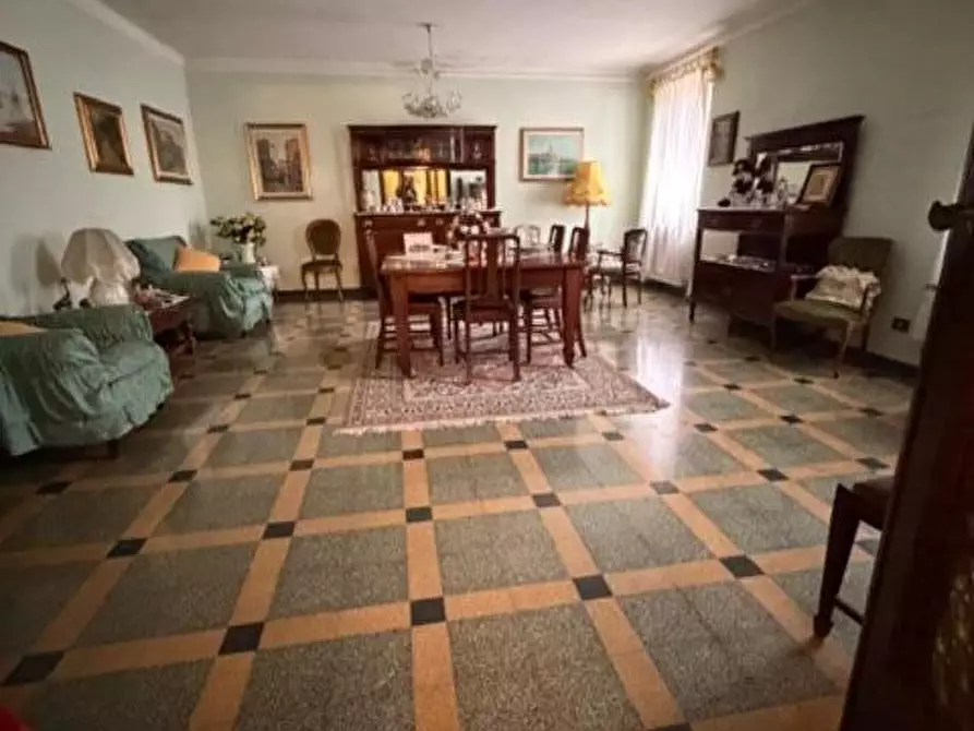 Immagine 16 di Appartamento in vendita  a Camaiore