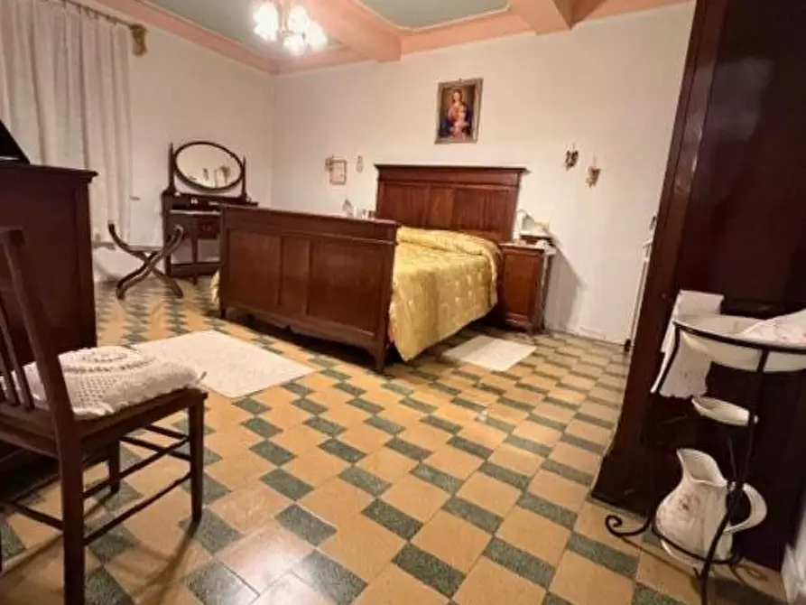 Immagine 6 di Appartamento in vendita  a Camaiore