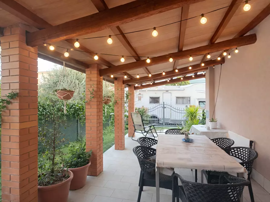 Immagine 28 di Villa in vendita  a San Miniato