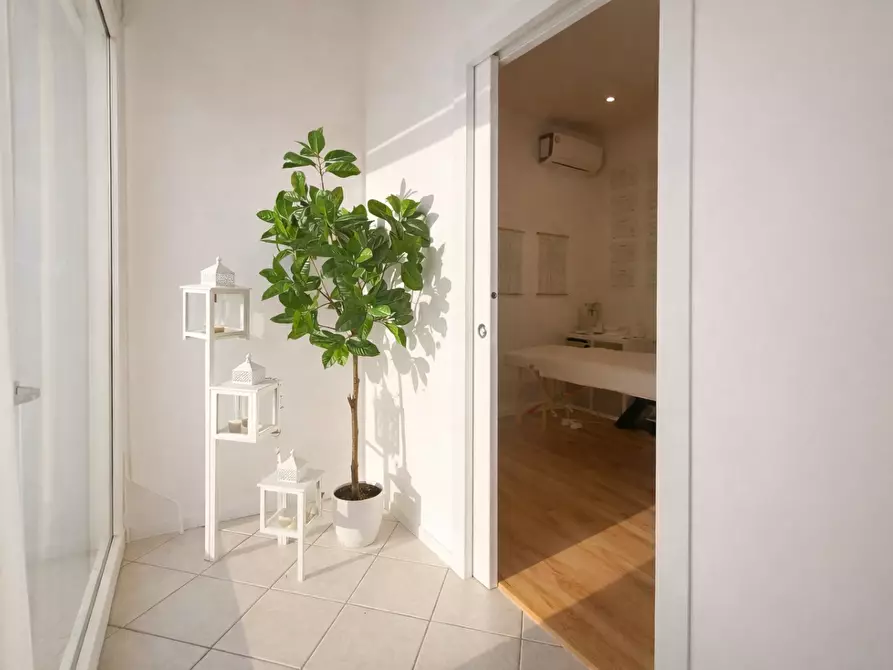 Immagine 14 di Villa in vendita  a San Miniato