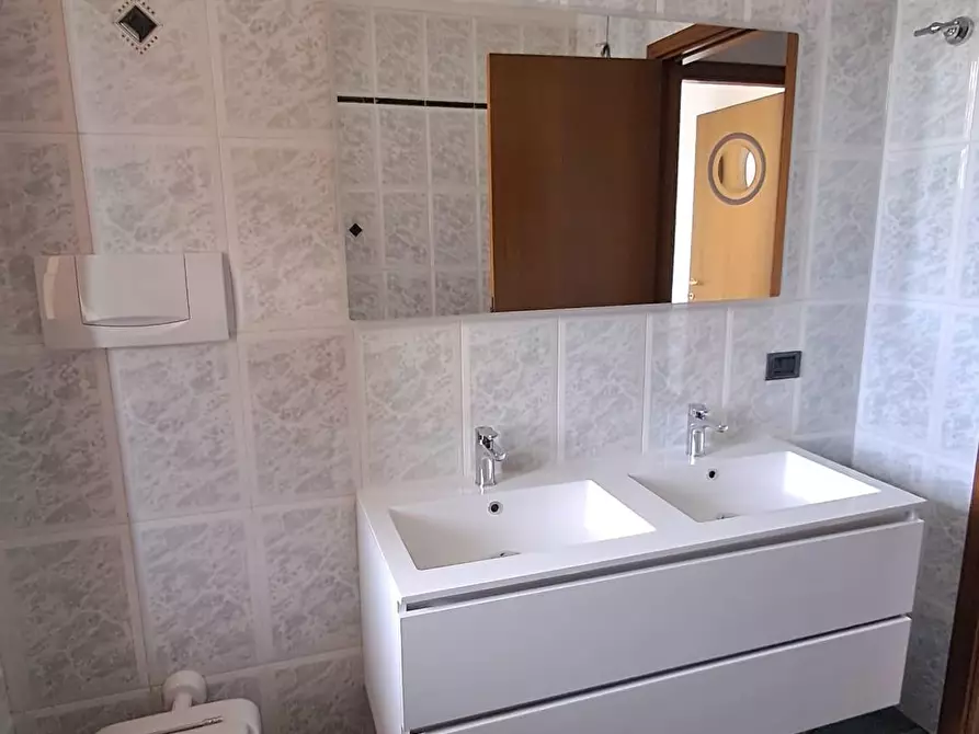 Immagine 16 di Appartamento in vendita  a Empoli
